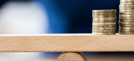 How does inflation affect exchange rates?