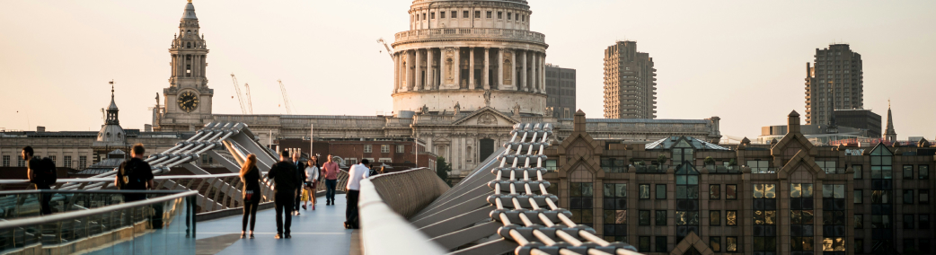 How do interest rates affect the pound?