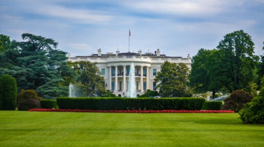How do US elections affect the dollar?